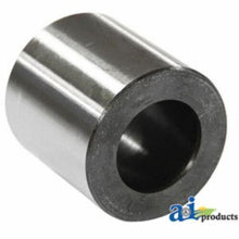 1331939C1 Spacer; Hammerstrap Front Fits Case-IH:7110,7120,7130,7140,7150