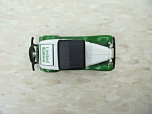 2000G Winn Dixie ERTL Co. Limited Edition 1932 Ford Roadster Deluxe Toy Car