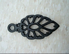 Leaf Shaped Antique Iron Plate