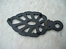 Leaf Shaped Antique Iron Plate