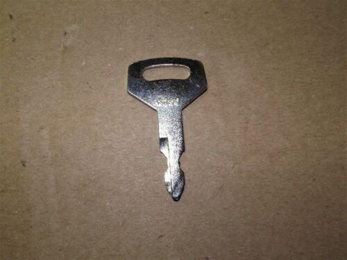 (1) Key Fits Kobelco Case Excavator Kawasaki Wheel Loaders Gehl Yutani MDI B6