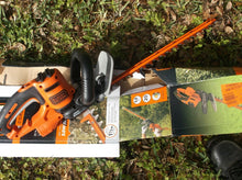 Black & Decker BEHTS300 20" Type 1 120V 3.8A Sawblade Electric Hedge Trimmer