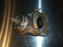 300114037 Gear Housing 610856002 Bevel Pinion 300003112 Output Shaft Off A R1020