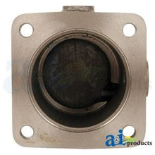 1751657M91 Cylinder Housing Fits Massey Ferguson