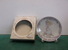 ENESCO 1991 Precious Moments Personalized Plate With Name & Stand (Susan)