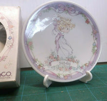 ENESCO 1991 Precious Moments Personalized Plate With Name & Stand (Susan)