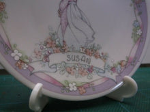 ENESCO 1991 Precious Moments Personalized Plate With Name & Stand (Susan)