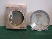 ENESCO 1991 Precious Moments Personalized Plate With Name & Stand (Patricia)