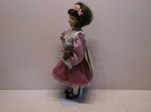 Avon 1978 Porcelain Strawberry Demi Fragrance Candlette 22K Gold Trim W/Flake