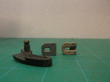 479751-00S Lever & 2 495585-00 Eyelets off a Black and Decker GH1100 Grass Trimmer