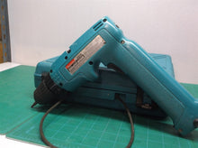 Makita Cordless Driver Drill 6095D 9.6V 3/8" Charger Case no Battery