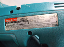 Makita Cordless Driver Drill 6095D 9.6V 3/8" Charger Case no Battery