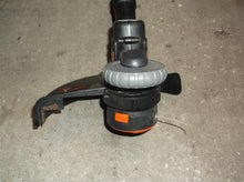 Black & Decker LST522 20V Cordless 12" Speed String Trimmer W/Charger & Battery