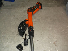 Black & Decker LST522 20V Cordless 12" Speed String Trimmer W/Charger & Battery