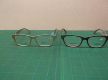 lot of 2 joy Mongano reading glasses +2.00 purple & shamoain dg2