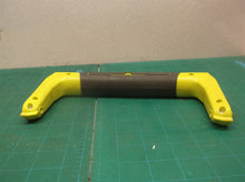 lid handle off a Ryobi P3240id 18-Volt ONE+ 3 Gal. Project Wet/Dry Vacuum