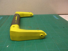 lid handle off a Ryobi P3240id 18-Volt ONE+ 3 Gal. Project Wet/Dry Vacuum