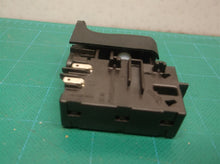 649381-00 Switch from a DeWALT DWD110 3/8 eletric Drill