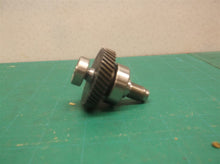 658145-00 Spindle & N437049 Gear & bearings from a DeWALT DWD110 eletric Drill