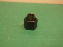 326286-04 COLLET & NUT SA from a DeWALT DW618 Type2 Fixed Base Router