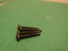Lot of 4 330045-09 Screw from a DeWALT DW618 Type2 Fixed Base Router