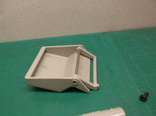 latch assembly with screws off a Black & Decker SB225 Workmate Shopbox
