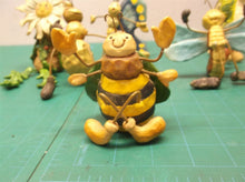 Lot of 6 poseable yard bugs