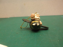 Eddie Walker Ornament Plane Santa ds1