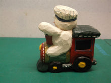 Eddie Walker Figurine Snowman Toy Train ds1