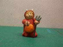 Eddie Walker Figurine Devil Costume Halloween ds1