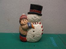 Eddie Walker Figurines Snowman kid placing Carrot ds1