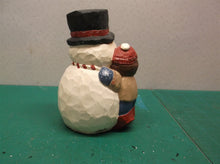 Eddie Walker Figurines Snowman kid placing Carrot ds1