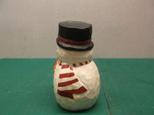 Eddie Walker Figurines Snowman kid placing Carrot ds1