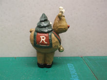 Eddie Walker Figurine Reindeer w Tree Present ds1