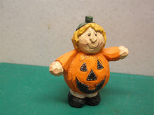 Eddie Walker Figurines Trick or Treat Pumpkin Costume ds1