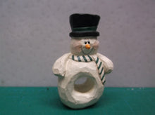 Eddie Walker Figurines Snowman O w Hat Scarf ds1