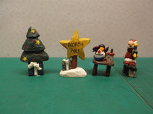 Eddie Walker Figurines Christmas Workbench North Pole set ds1