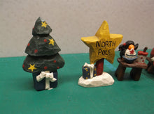 Eddie Walker Figurines Christmas Workbench North Pole set ds1