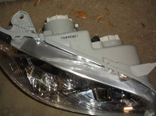 Replacement Depo 321-1128R-AS Passenger Side Headlight For 04-05 Hyundai XG350