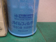 Genuine Nissan 15208-H8904 OEM Oil Filter fs1
