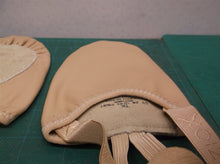 Capezio Leather Pirouette II Dance Shoe - HO62 NUD B2 65 Size XL