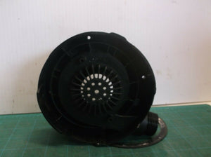 Base & Gasket off a Everbilt UT08804 1/8 HP Pool Cover Pump