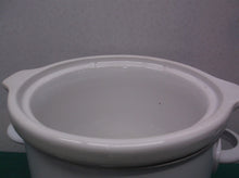 Crock-Pot 2-QT Round Manual Slow Cooker, white SCR200