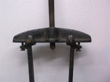 2 jaw long reach adjustable puller RT1