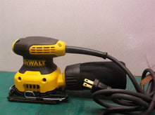 DEWALT DWE6411 PALM SANDER 1/4 SHEET 2.3 AMP CORDED