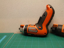 Lot of 2 LI400 black & decker screw drivers for parts
