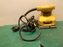 DEWALT DW411 - Palm Grip 1/4-Sheet Corded Electric Hand Sander SN 88457