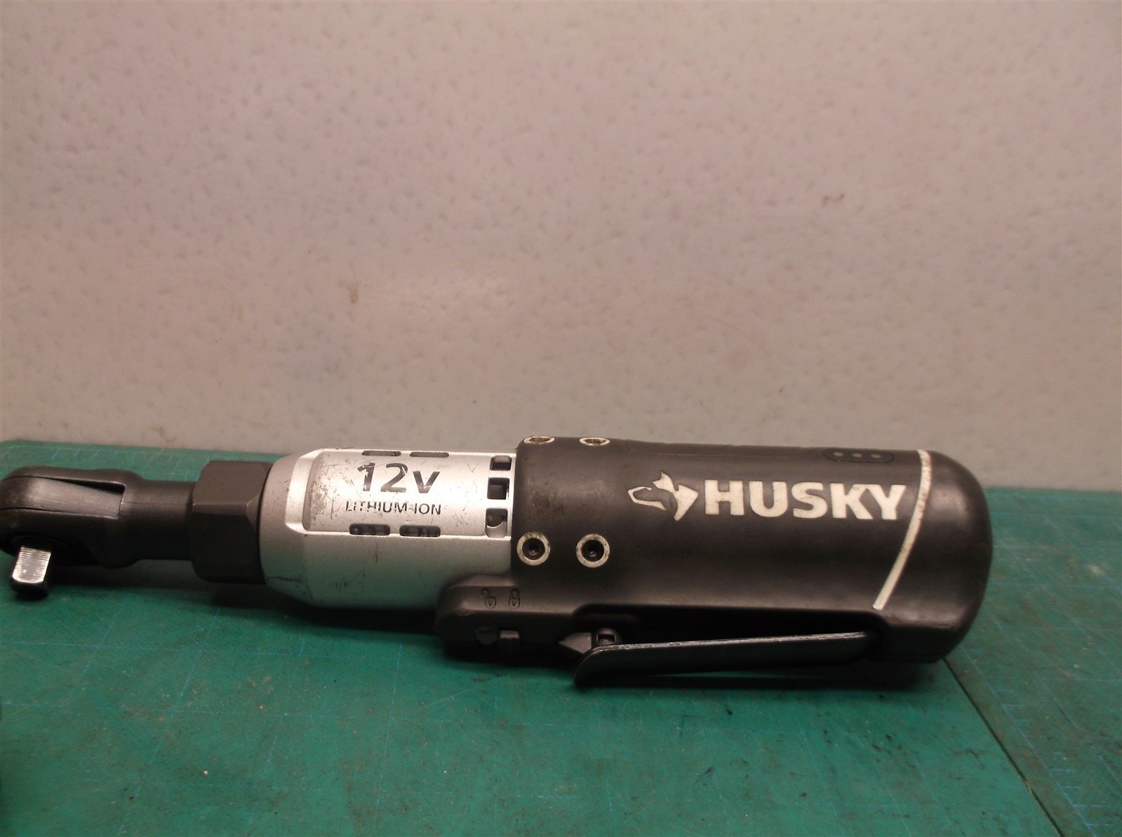 weak Husky H38CPRAT 3 8 12V Cordless Ratchet no charger