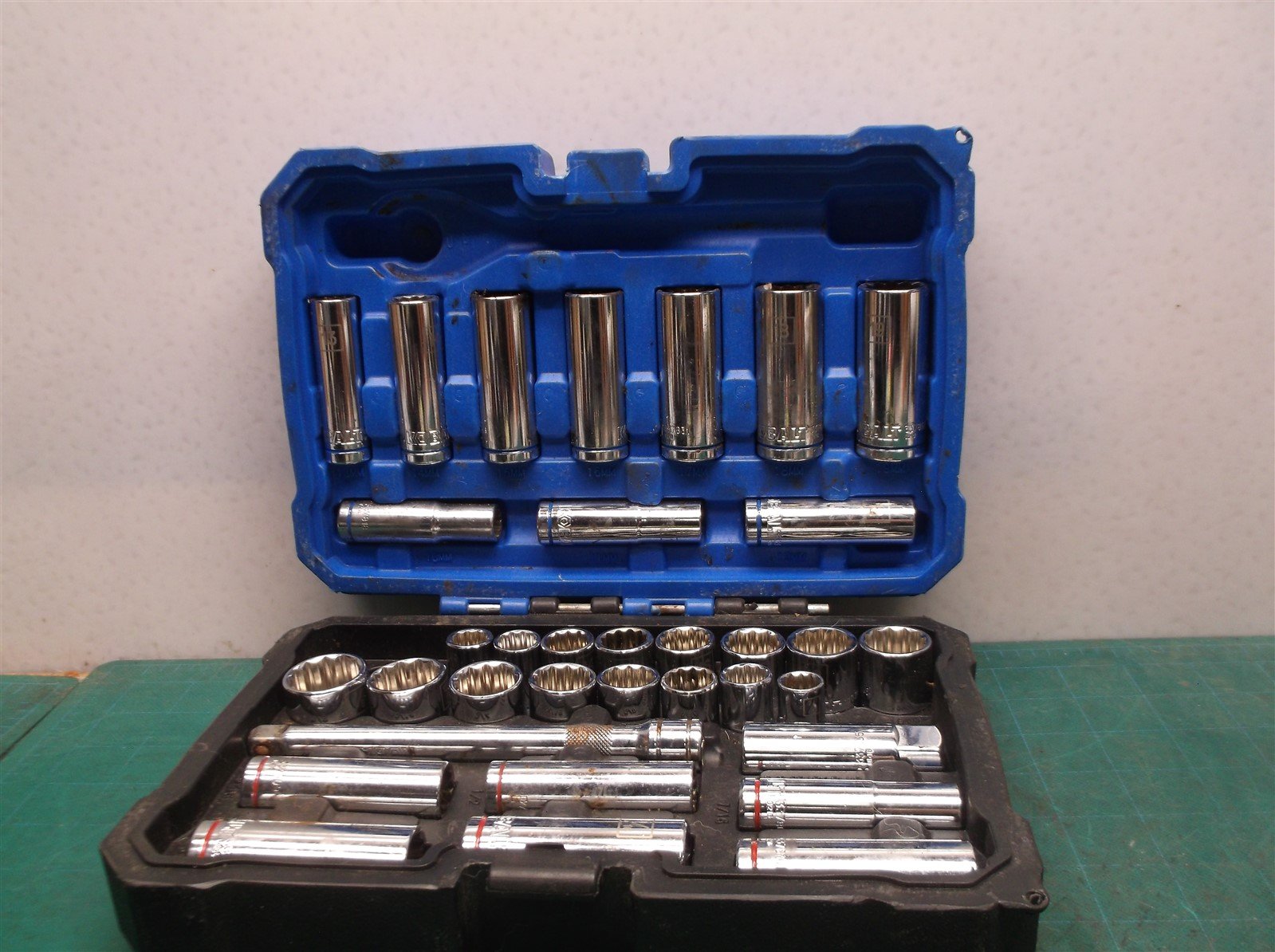 Kobalt 40 deals piece socket set