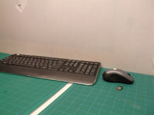 Logitech K520 Wireless Keyboard USB 2.4Ghz Black w/ Receiver and mouse